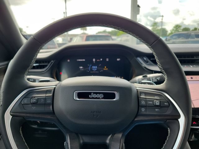 New 2026 Jeep Grand Cherokee Altitude RWD image 19