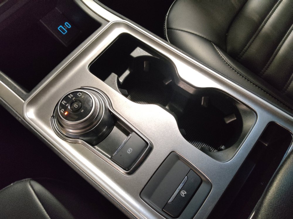 Used 2024 Ford Edge SEL image 26