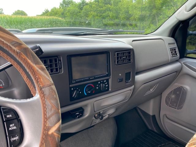 Used 2004 Ford F250 Lariat image 32
