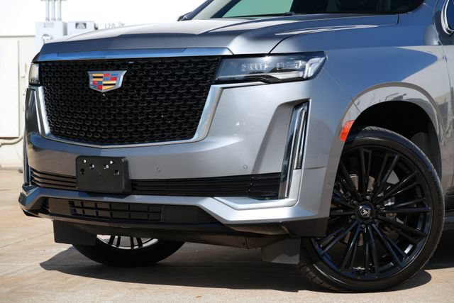 Used 2021 Cadillac Escalade ESV Premium Luxury w/ Performance Package AWD/4WD image 20