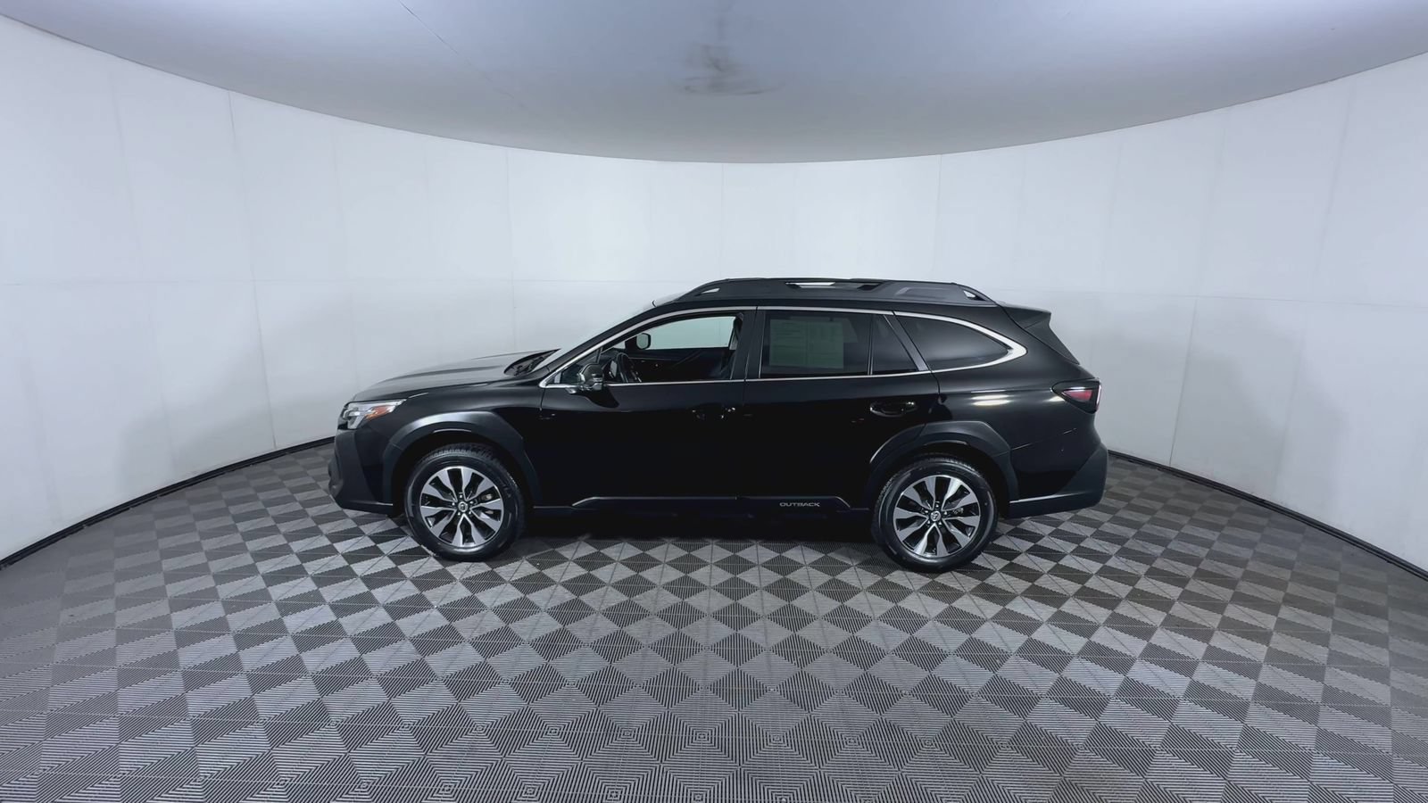 Certified 2023 Subaru Outback Limited AWD/4WD image 5