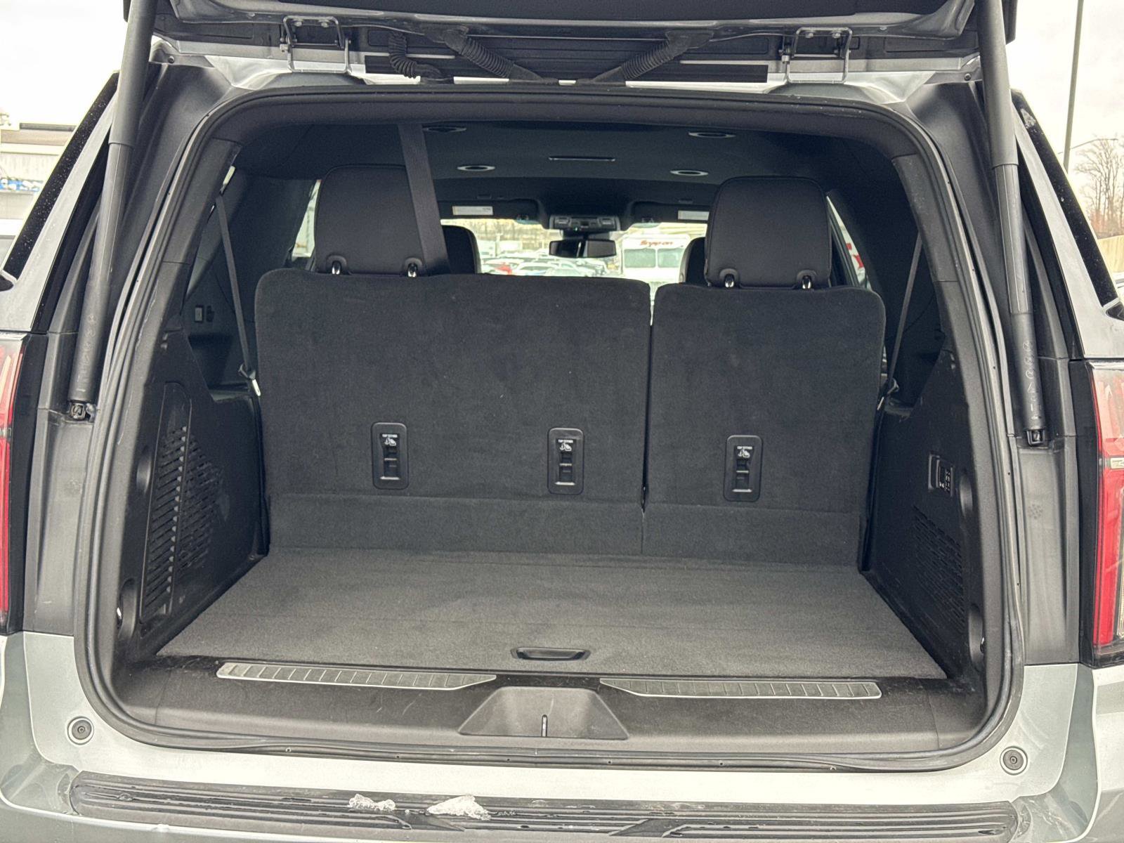 Certified 2023 Chevrolet Suburban Premier image 15