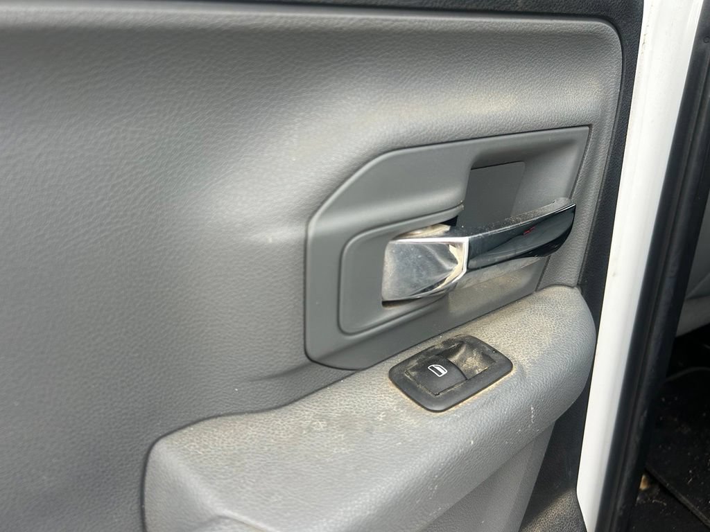 Used 2014 RAM 1500 Classic SLT RWD image 24