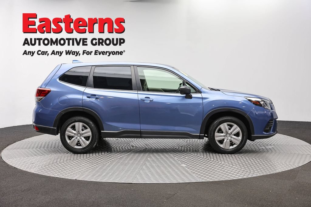 Used 2022 Subaru Forester AWD/4WD image 4