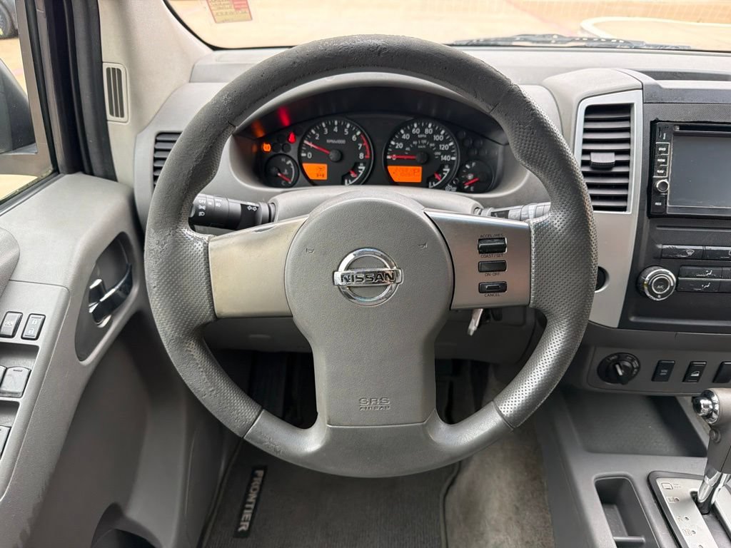 Used 2010 Nissan Frontier SE AWD/4WD image 22