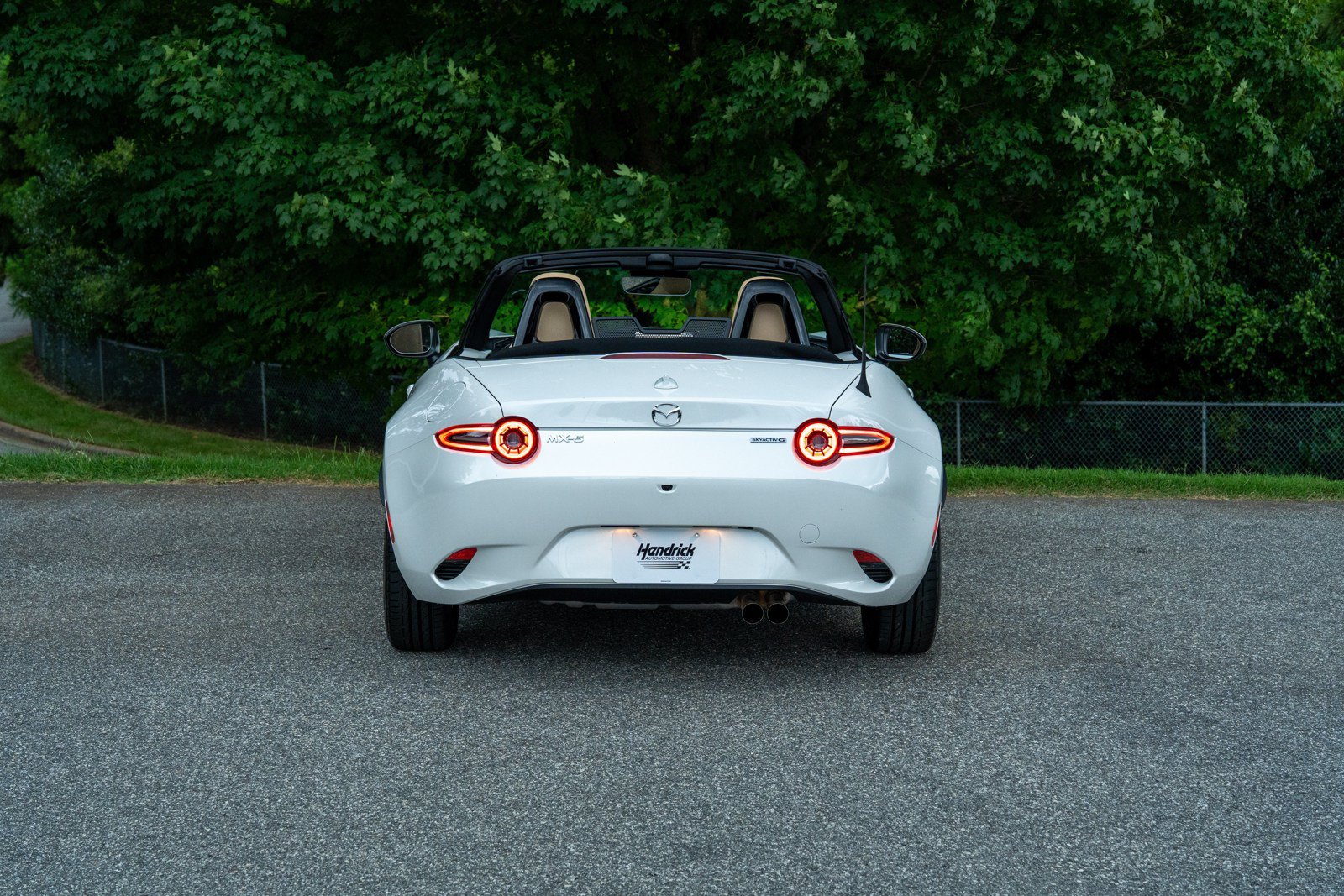 Used 2026 MAZDA MX-5 Miata Grand Touring RWD image 8