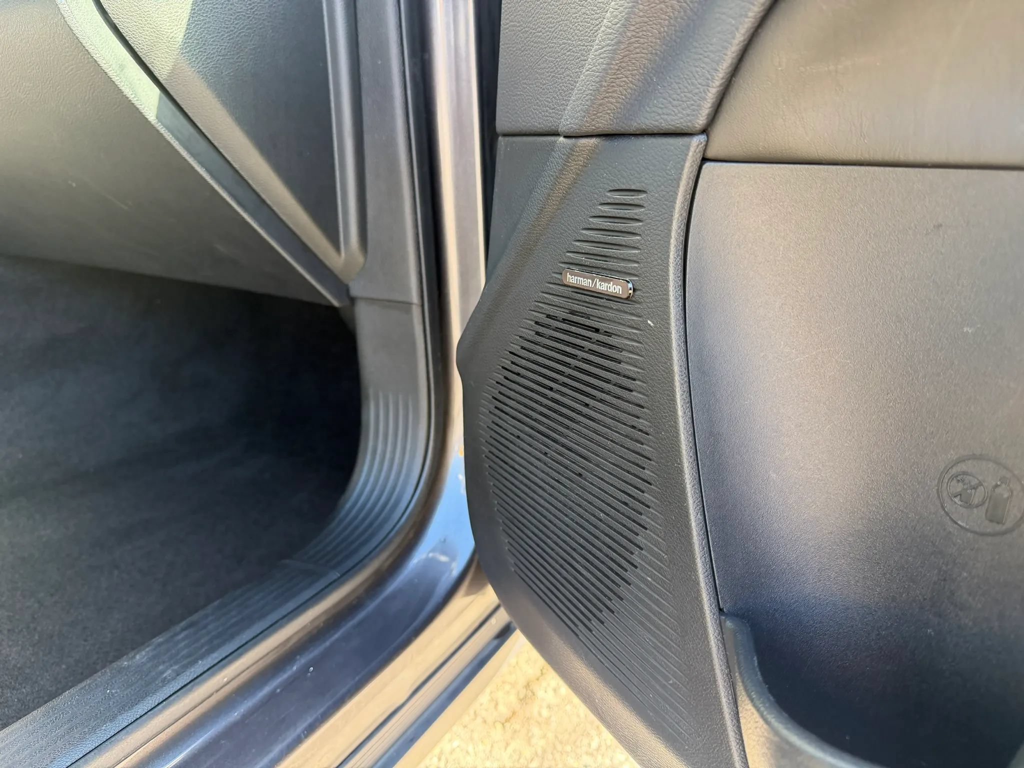 Used 2016 Dodge Challenger R/T Plus RWD image 8