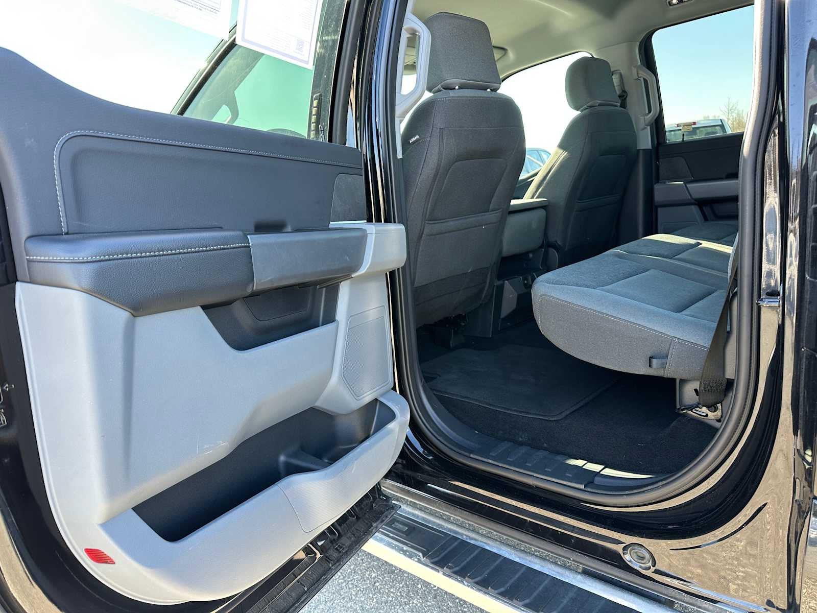 Used 2024 Ford F150 XLT w/ Tow/Haul Package AWD/4WD image 15