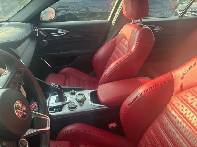 Used 2023 Alfa Romeo Giulia Veloce image 7
