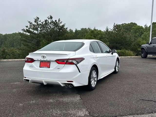 Used 2023 Toyota Camry SE FWD image 5
