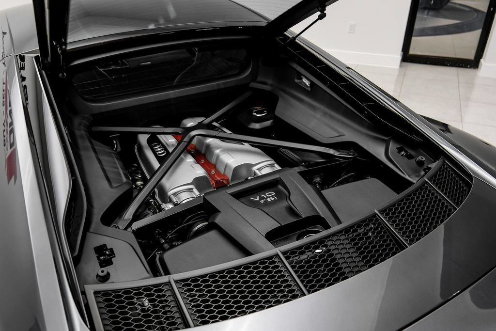 Used 2018 Audi R8 V10 AWD/4WD image 52