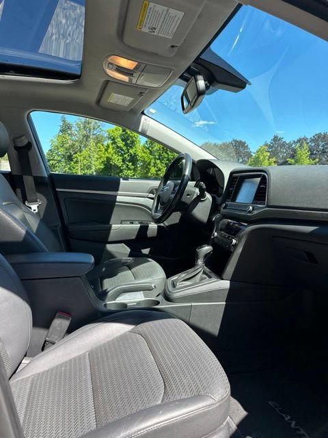 Used 2017 Hyundai Elantra Limited w/ Limited Ultimate Package 05 FWD image 22