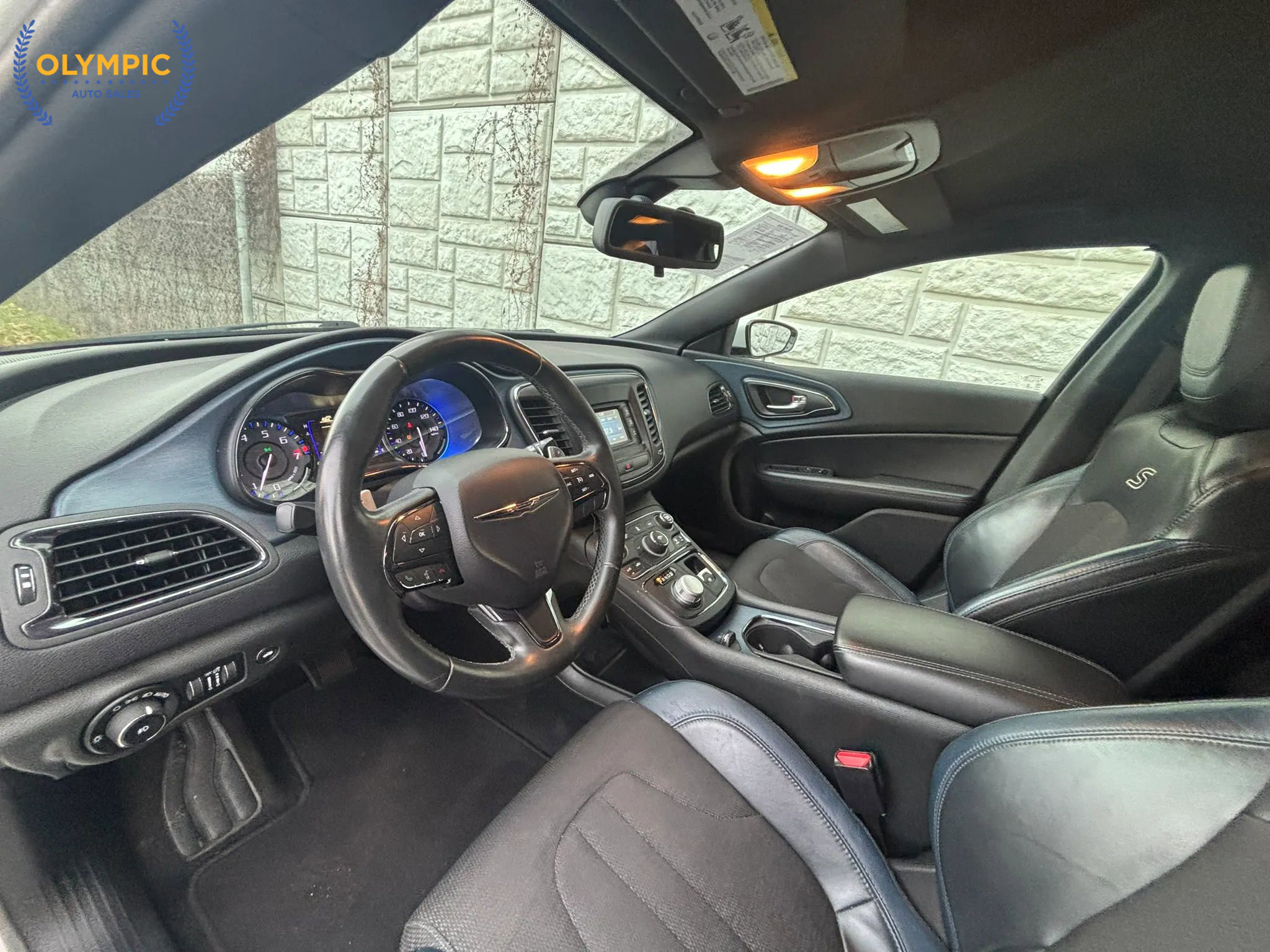 Used 2015 Chrysler 200 S image 17