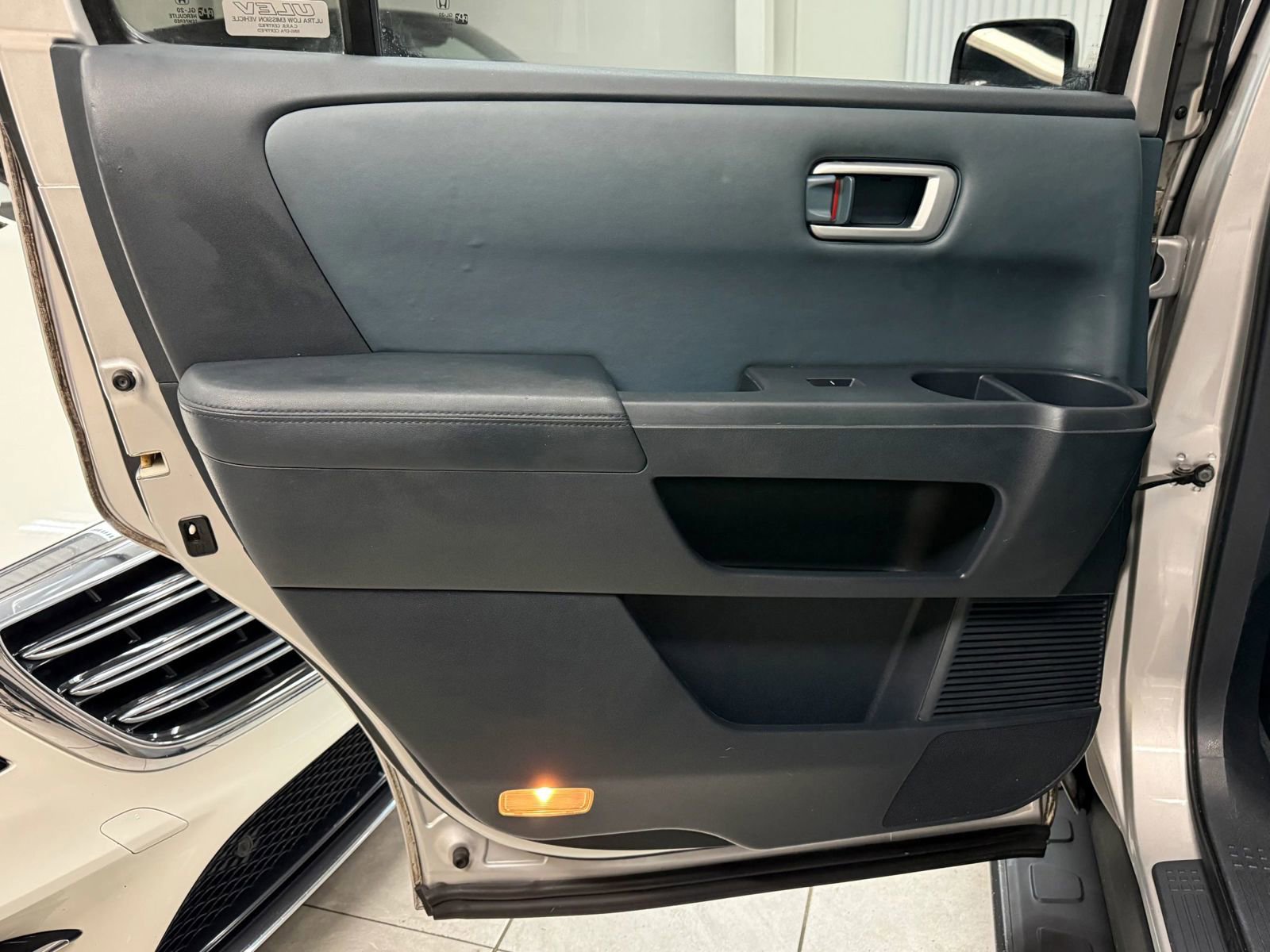 Used 2009 Honda Pilot EX-L image 16