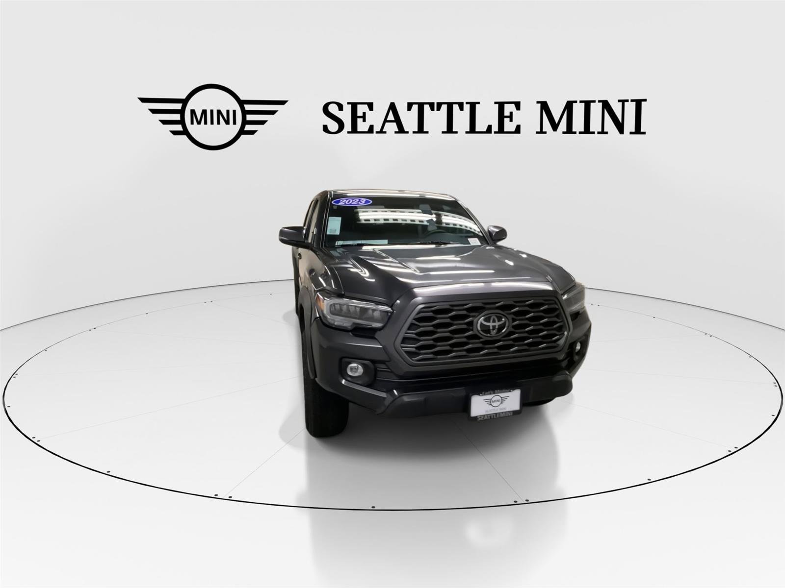 Used 2023 Toyota Tacoma TRD Off-Road w/ Black Out Package (TMS) AWD/4WD image 3