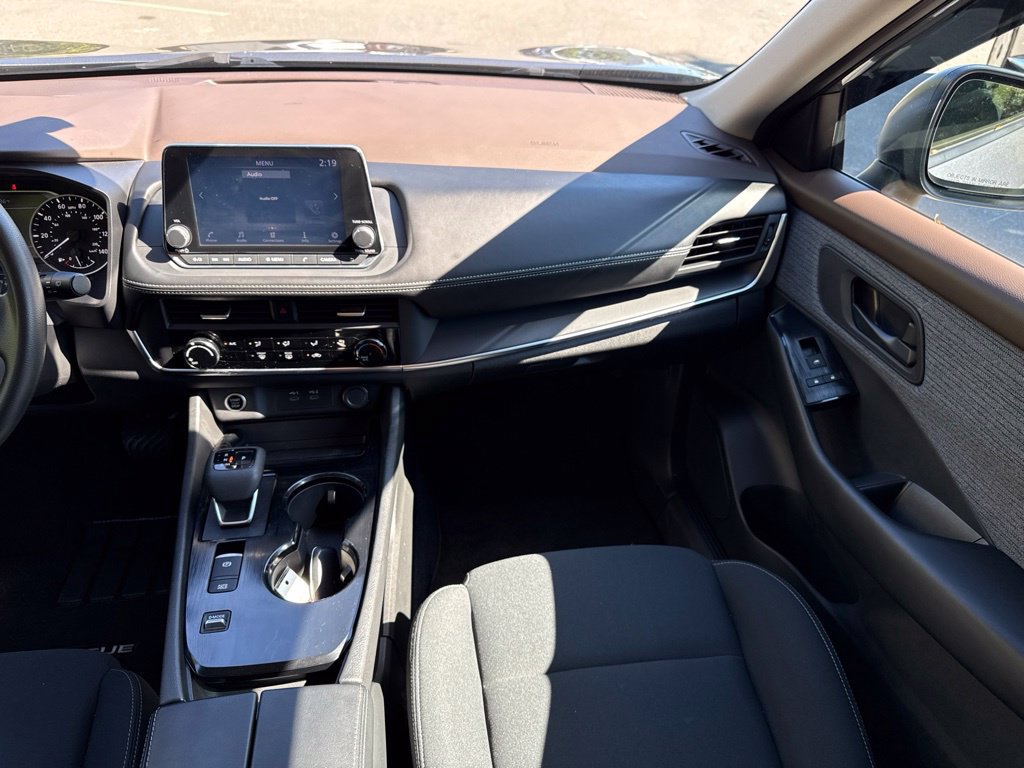 Used 2023 Nissan Rogue S FWD image 28