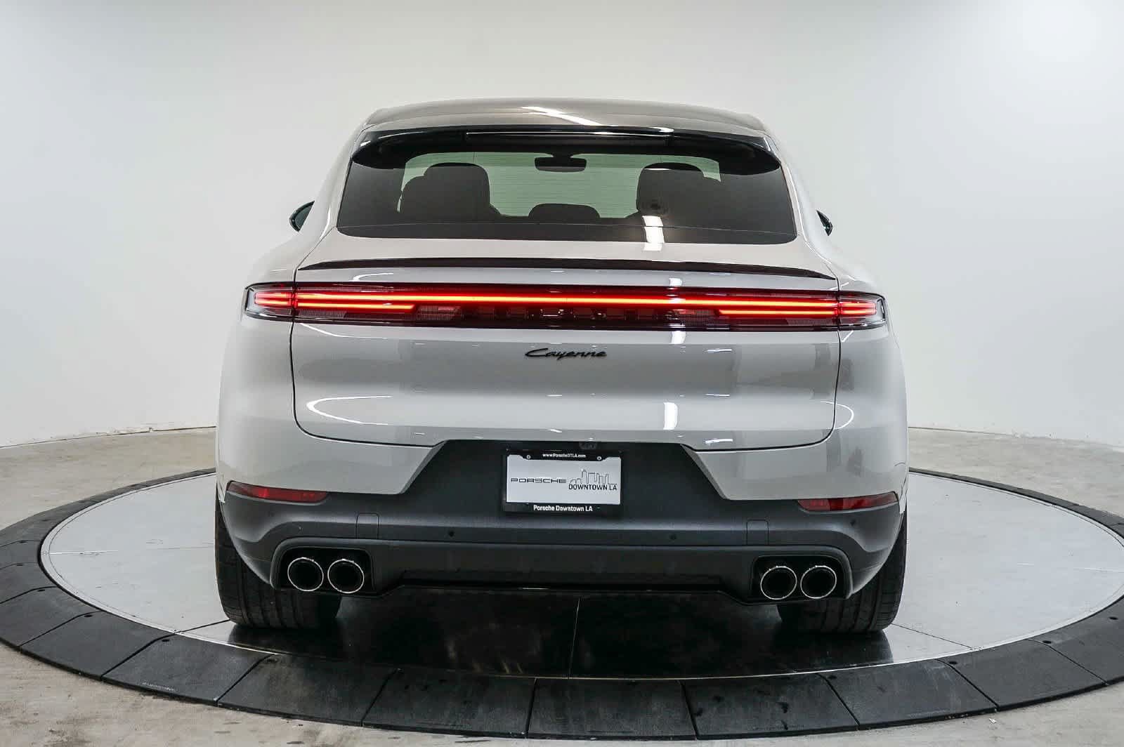 Certified 2026 Porsche Cayenne Coupe AWD/4WD image 10