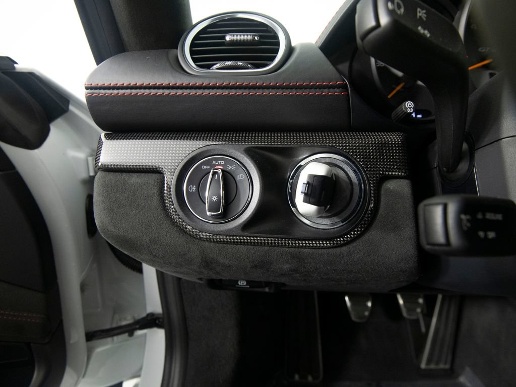 Certified 2022 Porsche 718 Cayman GT4 RWD image 24