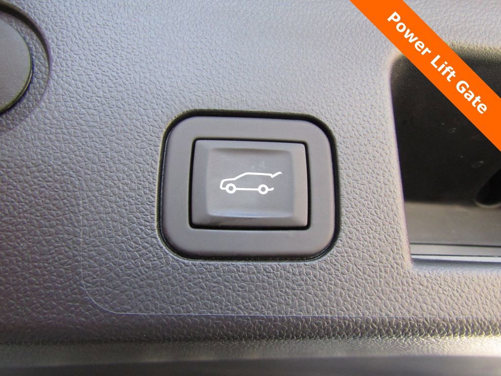Used 2026 Chevrolet Equinox LT w/ Convenience Package II image 20