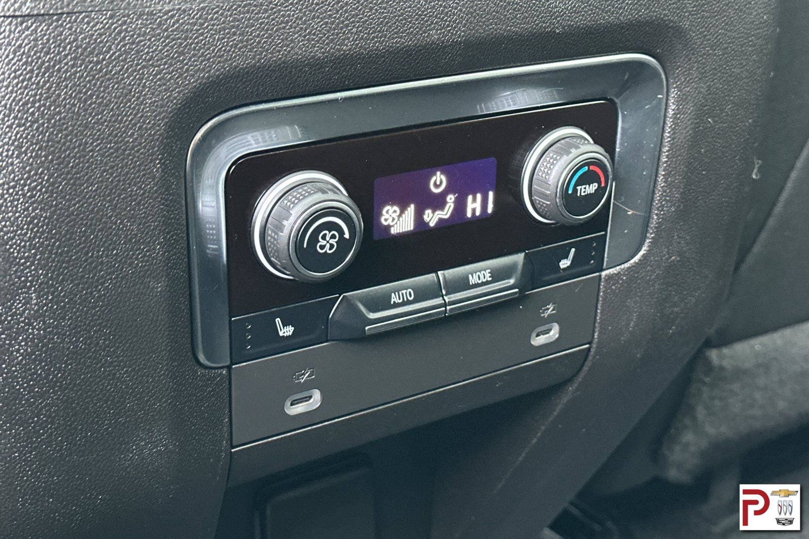 Certified 2022 Chevrolet Tahoe LT w/ Luxury Package AWD/4WD image 15