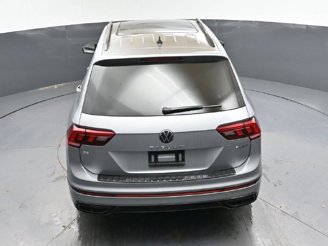 Used 2024 Volkswagen Tiguan SE R-Line AWD/4WD image 40