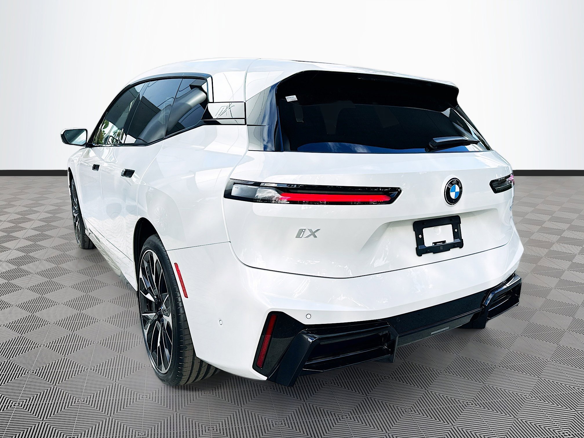 New 2026 BMW iX xDrive60 w/ M Sport Package image 4