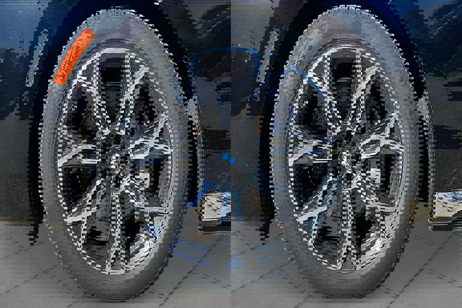 Used 2025 BMW i7 xDrive60 w/ Premium Package image 9