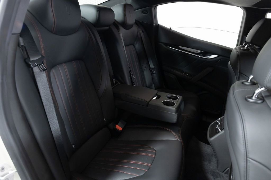 Used 2023 Maserati Ghibli Modena RWD image 28