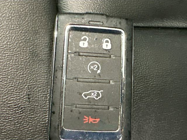 Used 2024 Jeep Grand Cherokee Limited w/ Black Appearance Package AWD/4WD image 18