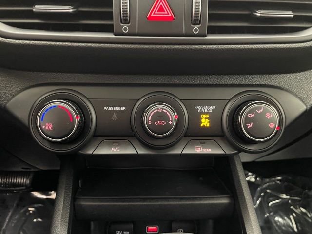 Used 2024 Kia Forte LXS image 6