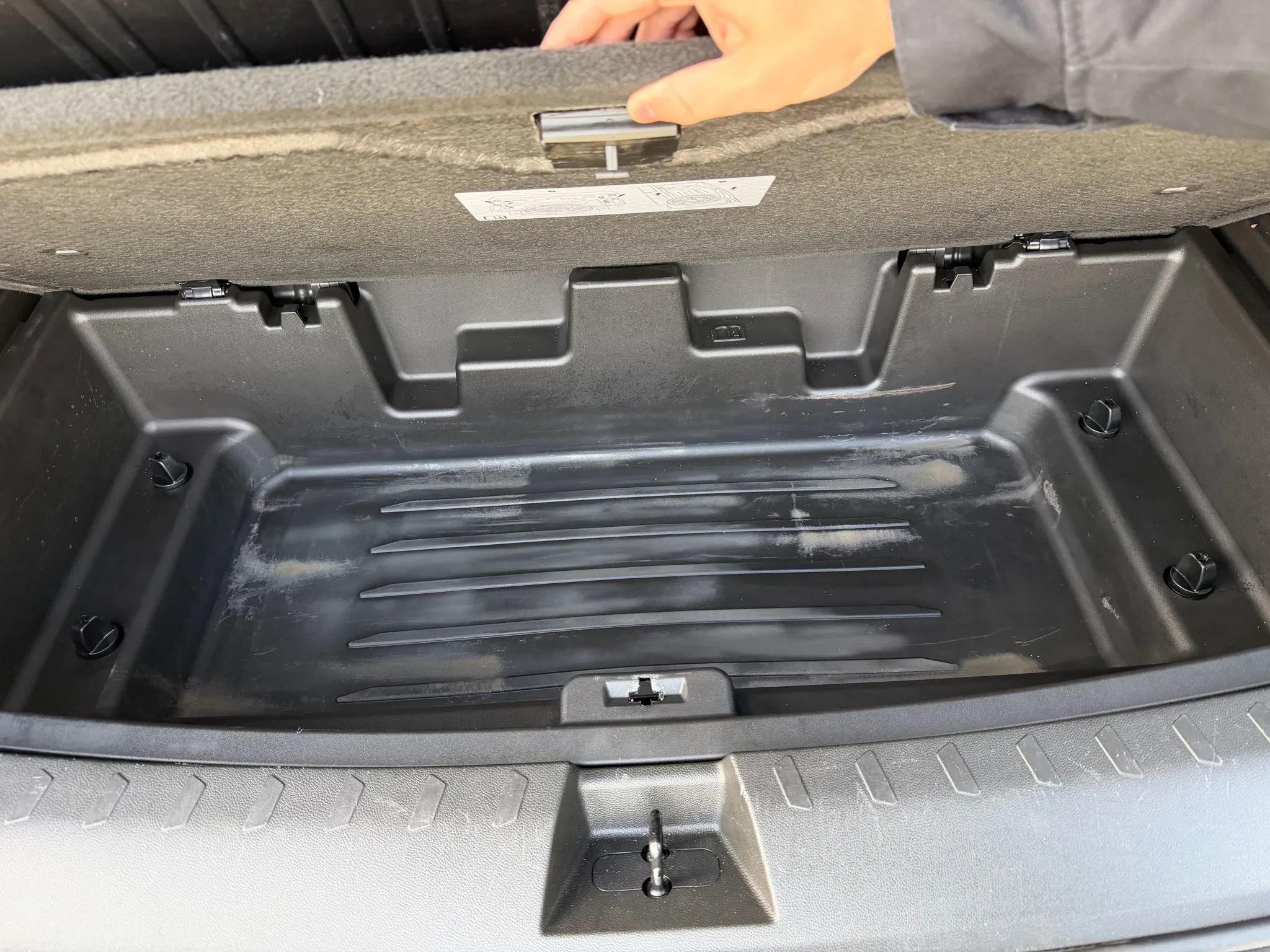 Used 2022 Chevrolet Traverse LT image 40