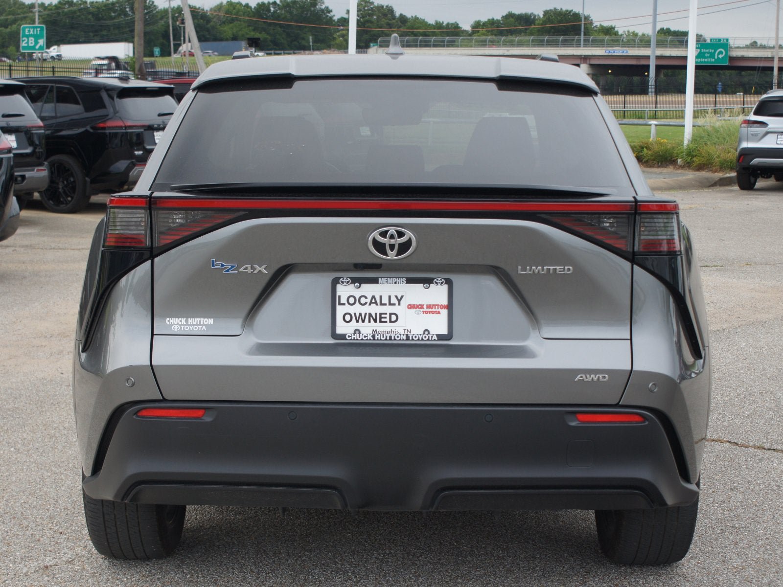 Used 2023 Toyota bZ4X AWD image 3