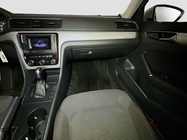 Used 2018 Volkswagen Passat 2.0T S w/ Driver Assistance Package image 23