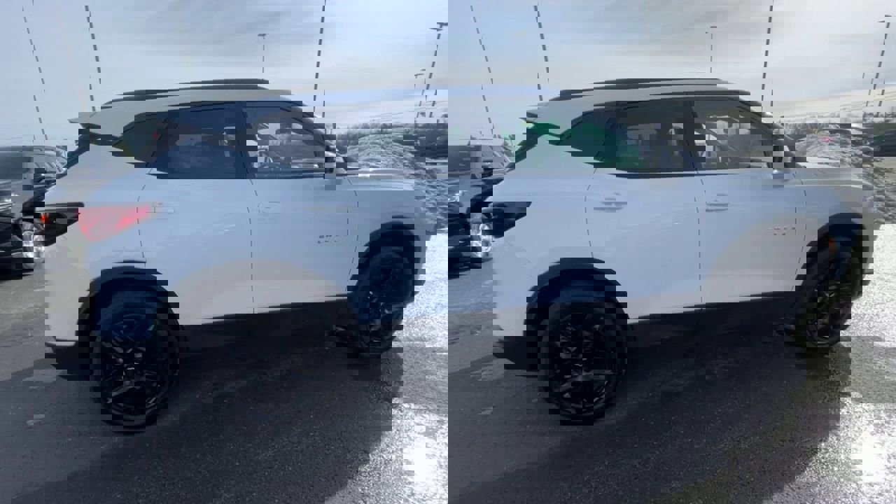 Certified 2024 Chevrolet Blazer LT w/ LPO, Floor Liner Package image 8