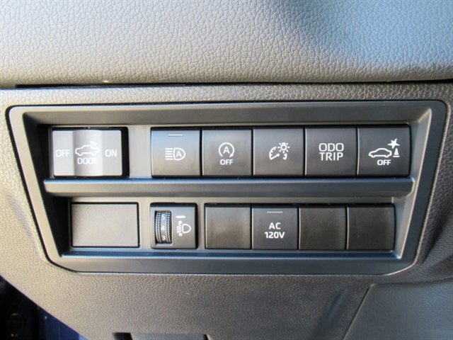 Used 2024 Toyota Tundra Limited w/ Power Package image 29