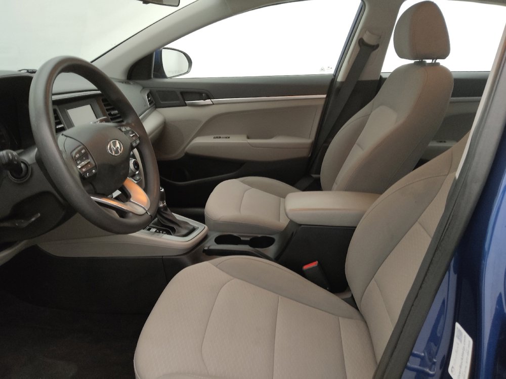 Used 2019 Hyundai Elantra SE image 17