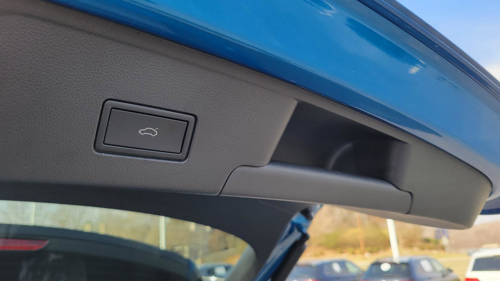 Certified 2025 Volkswagen Atlas Cross Sport SEL Premium R-Line image 52