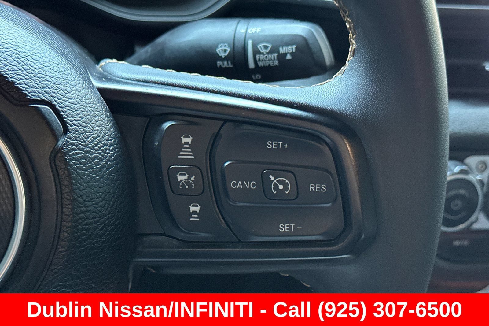 Used 2024 Jeep Wrangler Unlimited AWD/4WD image 39