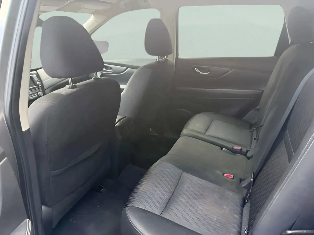 Used 2019 Nissan Rogue SV image 27