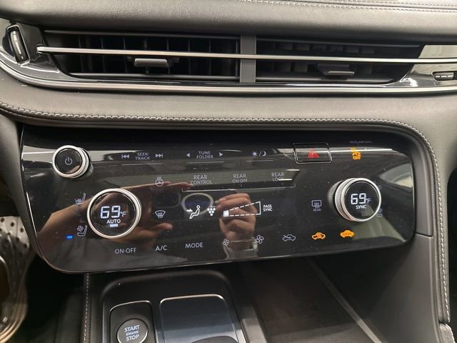 Used 2023 INFINITI QX60 Sensory AWD/4WD image 28