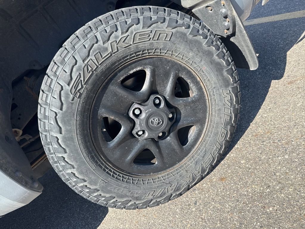 Used 2020 Toyota Tundra SR5 w/ SR5 Upgrade Package AWD/4WD image 12