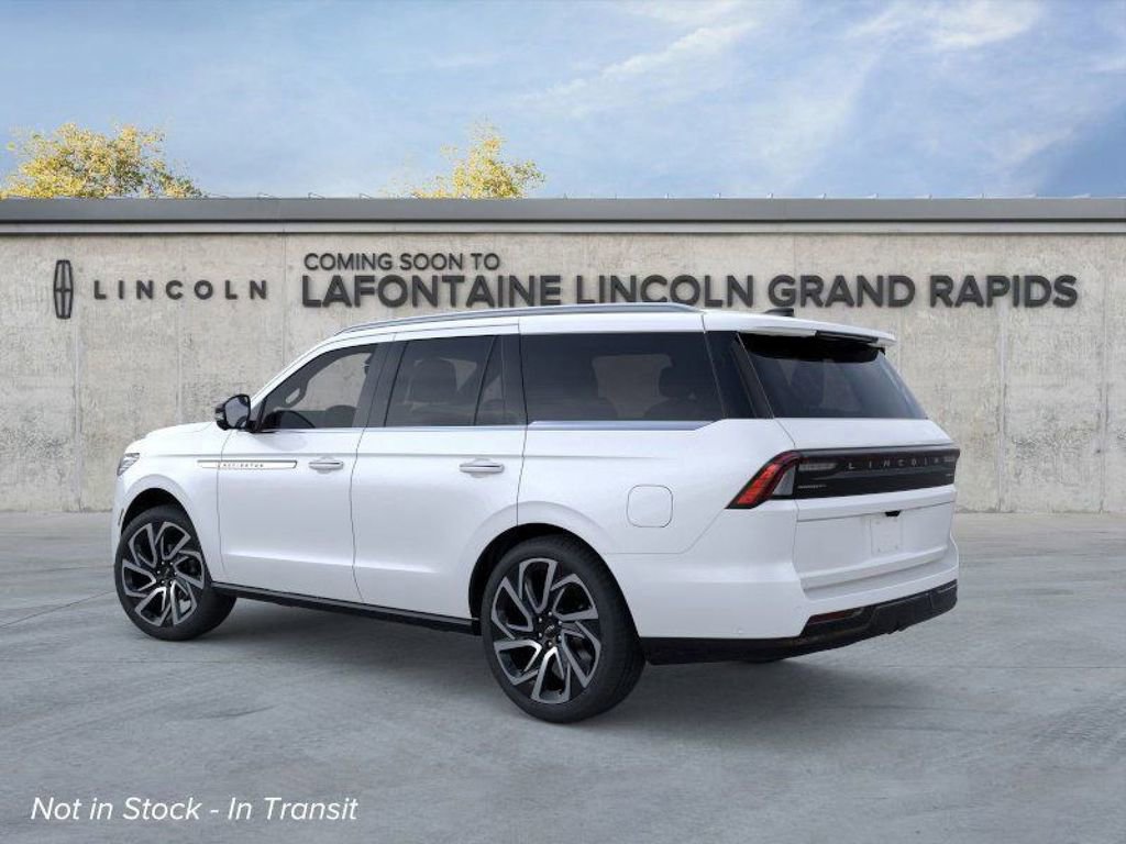 New 2026 Lincoln Navigator Reserve image 4