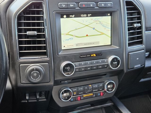 Used 2018 Ford Expedition Limited w/ Equipment Group 302A AWD/4WD image 18