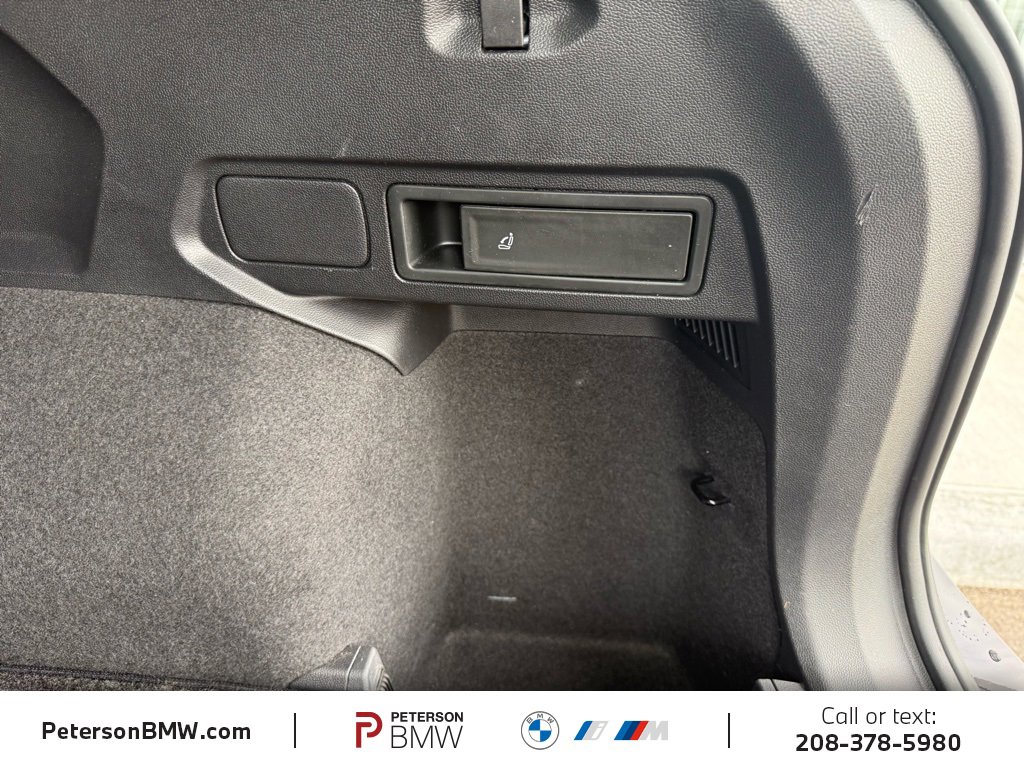 Used 2023 Volkswagen Tiguan SE R-Line image 16