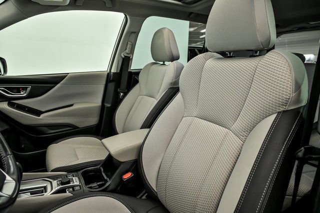 Used 2023 Subaru Forester Premium image 12