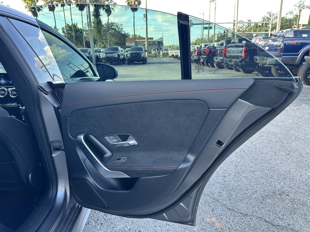 Used 2021 Mercedes-Benz CLA 250 image 36
