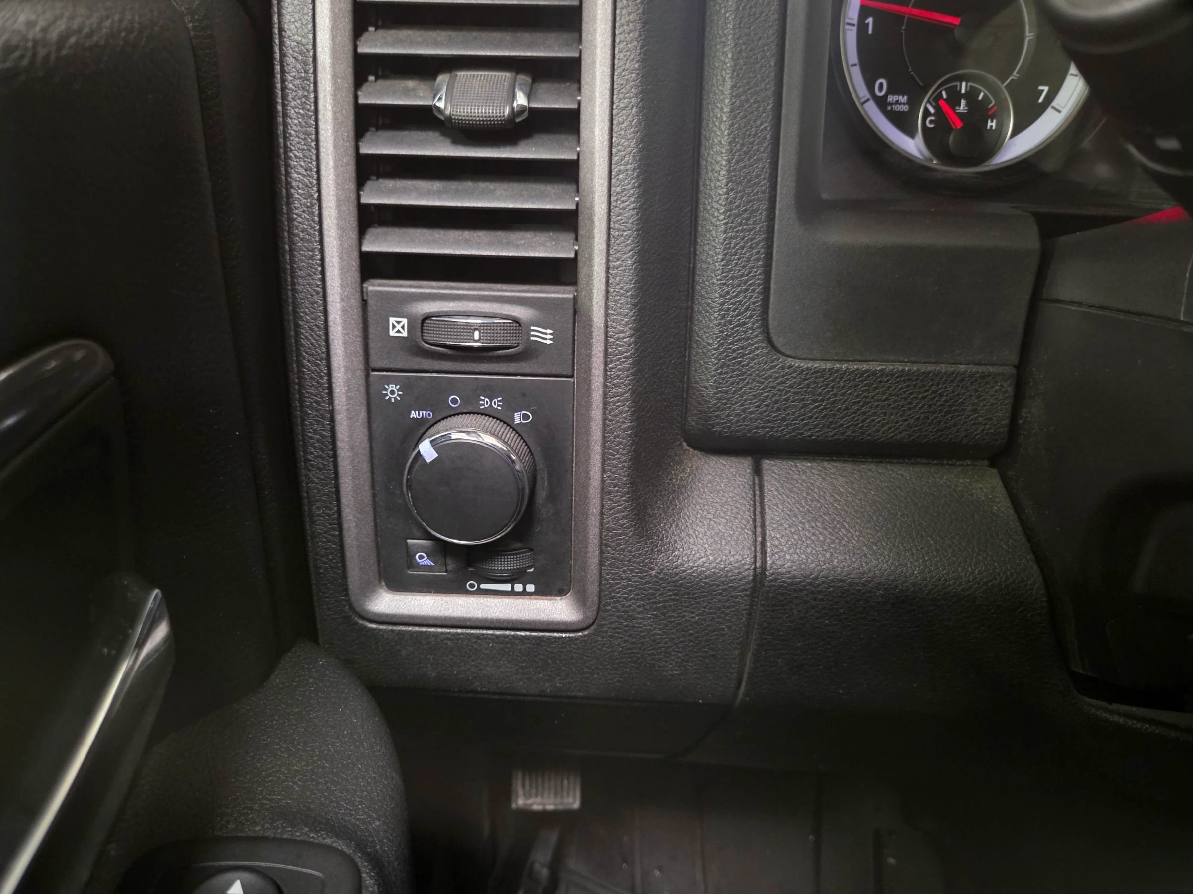 Used 2023 RAM 1500 Tradesman w/ Power & Remote Entry Group image 21