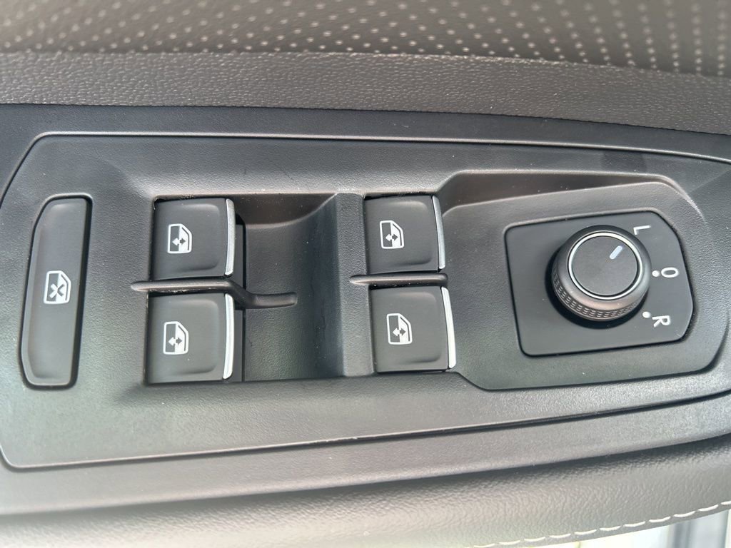 New 2026 Volkswagen Atlas SE image 12