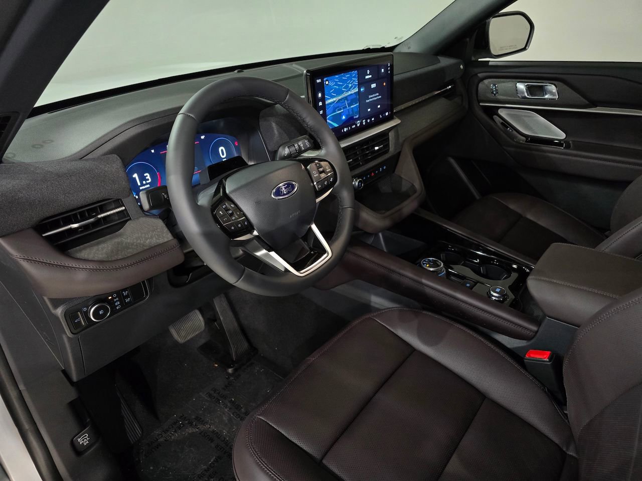 New 2026 Ford Explorer Platinum image 19