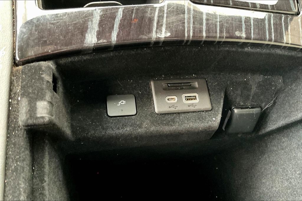 Used 2021 Cadillac Escalade Sport w/ Driver Assist Tech Package image 25